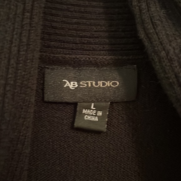 Black cardigan - Picture 2 of 2